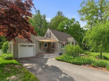58 Campus Rd, Methuen, Massachusetts, 3 Bedrooms Bedrooms, 5 Rooms Rooms,1.5 BathroomsBathrooms,Residential,For Sale,Campus Rd,73480840 58 Campus Rd, Methuen, Massachusetts, 3 Bedrooms Bedrooms, 5 Rooms Rooms,1.5 BathroomsBathrooms,Residential,For Sale,Campus Rd,73480840