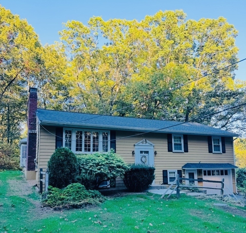 201 Prescott Rd, Northbridge, Massachusetts, 3 Bedrooms Bedrooms, 7 Rooms Rooms,1 BathroomBathrooms,Residential,For Sale,Prescott Rd,73441662