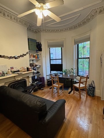 2 Wellington Street, Boston, Massachusetts, 1 Bedroom Bedrooms, 3 Rooms Rooms,1 BathroomBathrooms,Residential Lease,For Rent,Wellington Street,73507112