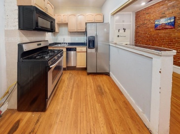2 Mark Street, Boston, Massachusetts, 3 Bedrooms Bedrooms, 6 Rooms Rooms,2 BathroomsBathrooms,Residential Lease,For Rent,Mark Street,73507122