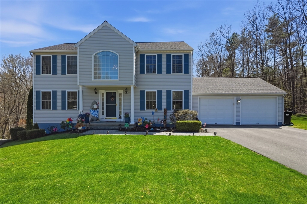 7 Nelson Rd, Charlton, Massachusetts, 3 Bedrooms Bedrooms, 7 Rooms Rooms,2.5 BathroomsBathrooms,Residential,For Sale,Nelson Rd,73504131