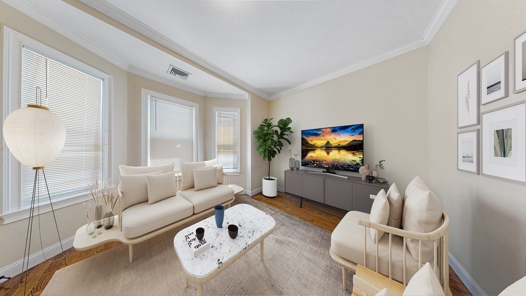 19 Perrin, Boston, Massachusetts, 4 Bedrooms Bedrooms, 7 Rooms Rooms,1 BathroomBathrooms,Residential Lease,For Rent,Perrin,73507069