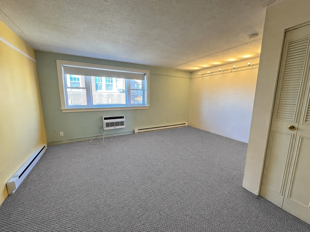 1691 Cambridge St, Cambridge, Massachusetts, 1 Bedroom Bedrooms, 1 Room Rooms,1 BathroomBathrooms,Residential Lease,For Rent,Cambridge St,73507064