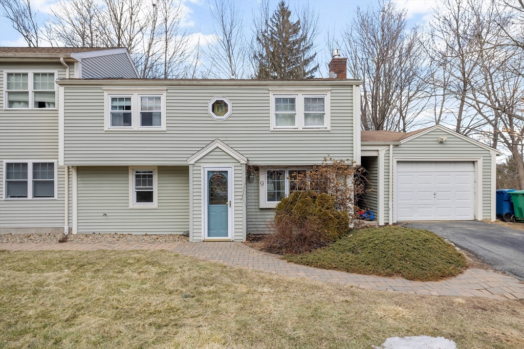 9 Glen Ave, Burlington, Massachusetts, 2 Bedrooms Bedrooms, 5 Rooms Rooms,2 BathroomsBathrooms,Residential Lease,For Rent,Glen Ave,73507085