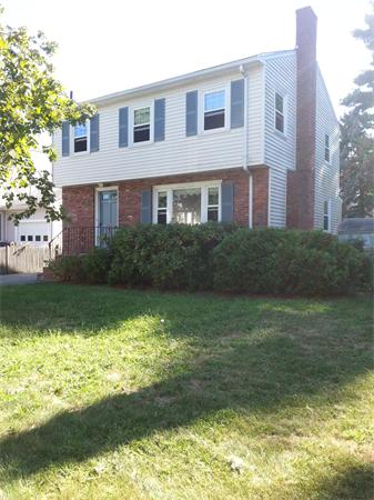 18 Kingsland Road, Boston, Massachusetts, 3 Bedrooms Bedrooms, 7 Rooms Rooms,1 BathroomBathrooms,Residential Lease,For Rent,Kingsland Road,73507184