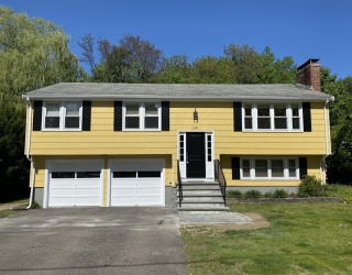 138 Forest St, Needham, Massachusetts, 3 Bedrooms Bedrooms, 7 Rooms Rooms,2 BathroomsBathrooms,Residential Lease,For Rent,Forest St,73507194