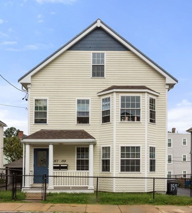 157-159 Fuller St, Boston, Massachusetts, 6 Bedrooms Bedrooms, 12 Rooms Rooms,2 BathroomsBathrooms,Residential Income,For Sale,Fuller St,73458378