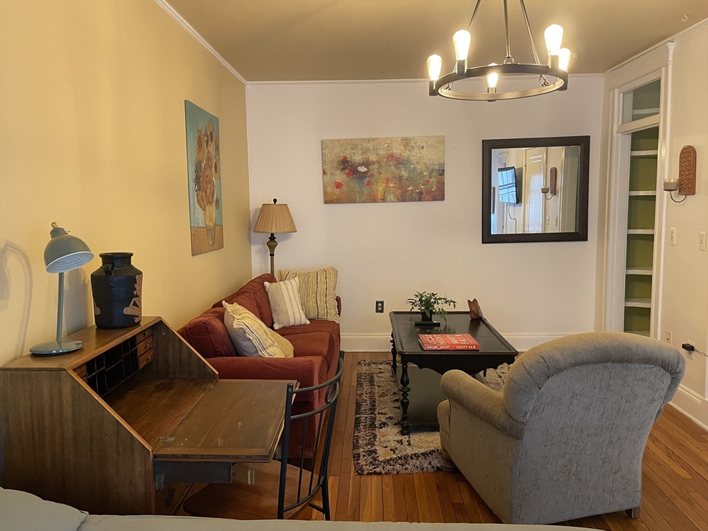 848 Massachusetts Ave, Cambridge, Massachusetts, 2 Rooms Rooms,1 BathroomBathrooms,Residential Lease,For Rent,Massachusetts Ave,73490269