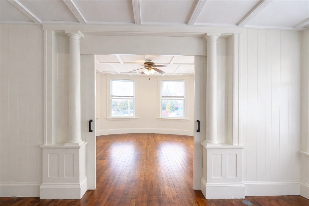 8 Almont Ave, Worcester, Massachusetts, 4 Bedrooms Bedrooms, 7 Rooms Rooms,1 BathroomBathrooms,Residential Lease,For Rent,Almont Ave,73507319