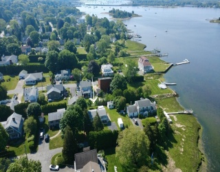 30 Lucy St, Dartmouth, Massachusetts, 3 Bedrooms Bedrooms, 5 Rooms Rooms,1.5 BathroomsBathrooms,Residential,For Sale,Lucy St,73507350