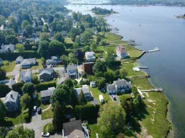 30 Lucy St, Dartmouth, Massachusetts, 3 Bedrooms Bedrooms, 5 Rooms Rooms,1.5 BathroomsBathrooms,Residential,For Sale,Lucy St,73507350