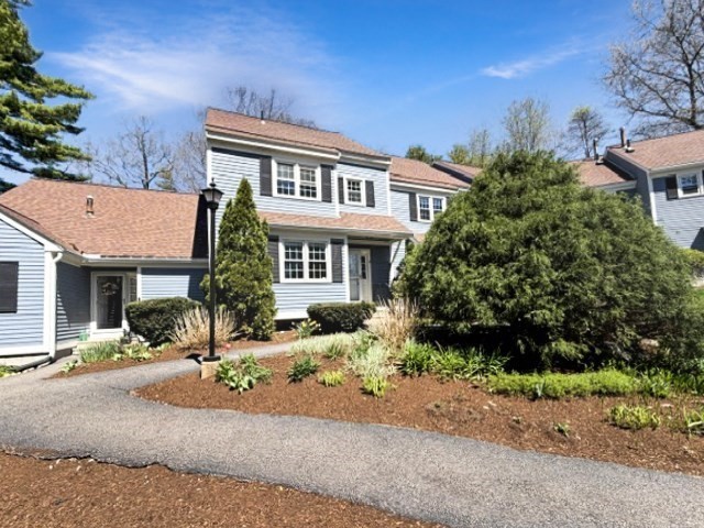 27 Heritage Dr, Northbridge, Massachusetts, 2 Bedrooms Bedrooms, 5 Rooms Rooms,2.5 BathroomsBathrooms,Residential,For Sale,Heritage Dr,73507357