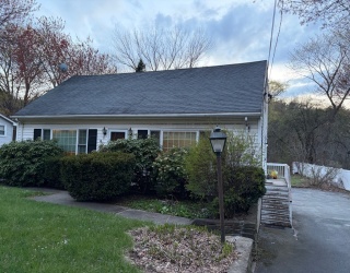 112 Marlboro Rd, Southborough, Massachusetts, 3 Bedrooms Bedrooms, 7 Rooms Rooms,1.5 BathroomsBathrooms,Residential,For Sale,Marlboro Rd,73507358