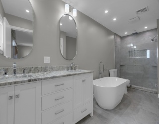 52 Rayburn Rd, Belmont, Massachusetts, 4 Bedrooms Bedrooms, 8 Rooms Rooms,2.5 BathroomsBathrooms,Residential Lease,For Rent,Rayburn Rd,73507381