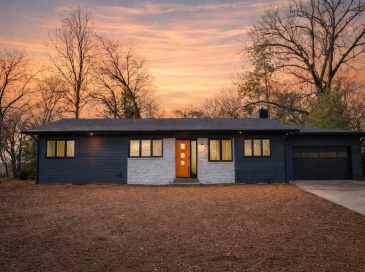 105 Overlook Dr, Springfield, Massachusetts, 3 Bedrooms Bedrooms, 5 Rooms Rooms,1.5 BathroomsBathrooms,Residential,For Sale,Overlook Dr,73507191