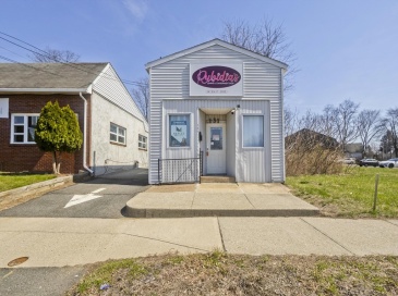 129 Church St, Chicopee, Massachusetts, ,Commercial Lease,For Rent,Church St,73507451