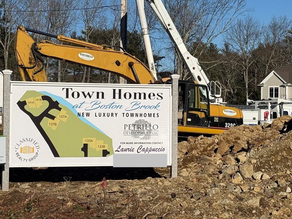 137 Essex Street, Middleton, Massachusetts, 3 Bedrooms Bedrooms, 6 Rooms Rooms,2.5 BathroomsBathrooms,Residential,For Sale,Essex Street,73507465