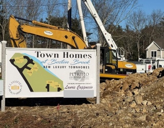 137 Essex Street, Middleton, Massachusetts, 3 Bedrooms Bedrooms, 6 Rooms Rooms,2.5 BathroomsBathrooms,Residential,For Sale,Essex Street,73507465