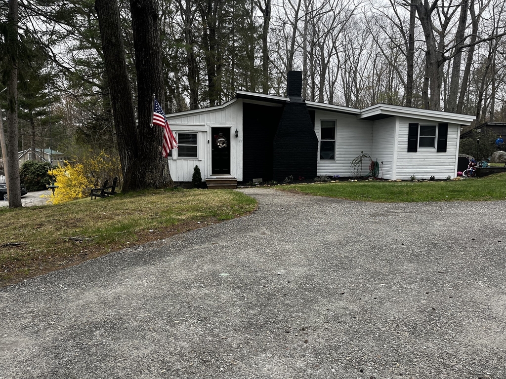 88 Hiland, Charlton, Massachusetts, 3 Bedrooms Bedrooms, 4 Rooms Rooms,1 BathroomBathrooms,Residential,For Sale,Hiland,73507483