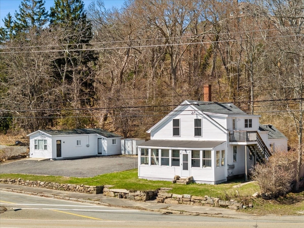 8 Herring Pond Rd, Bourne, Massachusetts, 4 Bedrooms Bedrooms, 13 Rooms Rooms,4 BathroomsBathrooms,Residential Income,For Sale,Herring Pond Rd,73507496