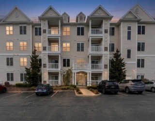 1481 Phillips Rd, New Bedford, Massachusetts, 2 Bedrooms Bedrooms, 5 Rooms Rooms,2 BathroomsBathrooms,Residential,For Sale,Phillips Rd,73507524