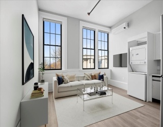 22 Waverly St, Worcester, Massachusetts, 1 Bedroom Bedrooms, 2 Rooms Rooms,1 BathroomBathrooms,Residential Lease,For Rent,Waverly St,73507539