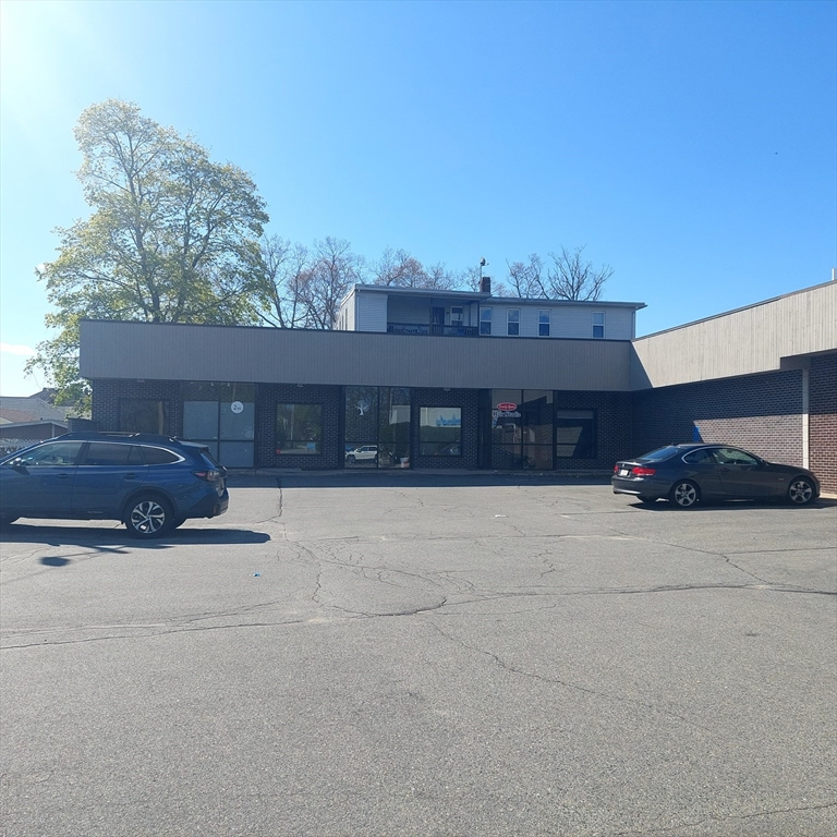272 County St, Attleboro, Massachusetts, ,Commercial Lease,For Rent,County St,73507566
