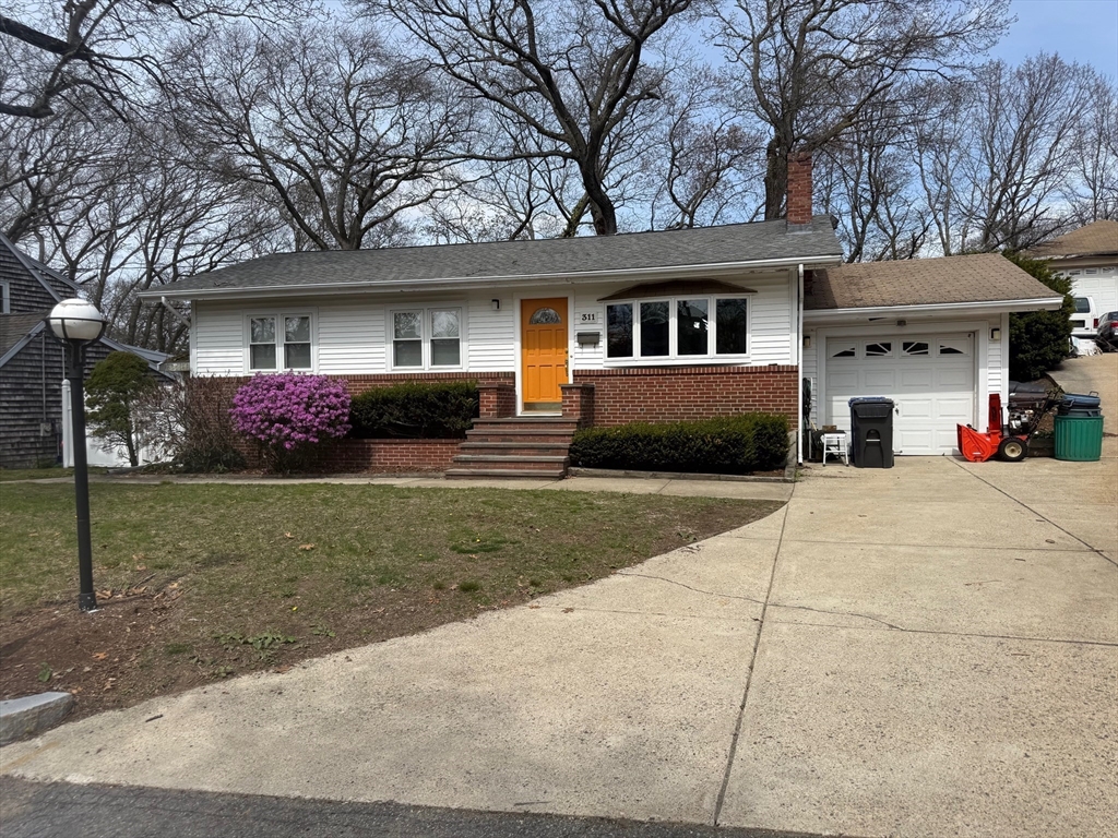 311 Ridge Street, Arlington, Massachusetts, 3 Bedrooms Bedrooms, 4 Rooms Rooms,1.5 BathroomsBathrooms,Residential Lease,For Rent,Ridge Street,73507564