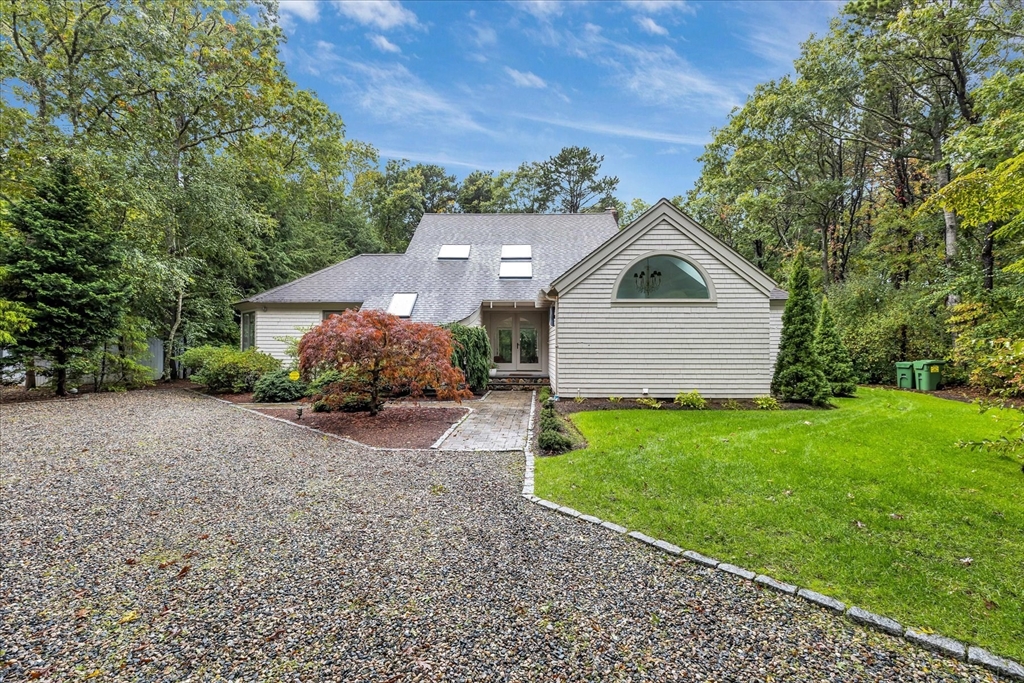 50 Topping Lift, Mashpee, Massachusetts, 3 Bedrooms Bedrooms, 6 Rooms Rooms,3.5 BathroomsBathrooms,Residential,For Sale,Topping Lift,73507575