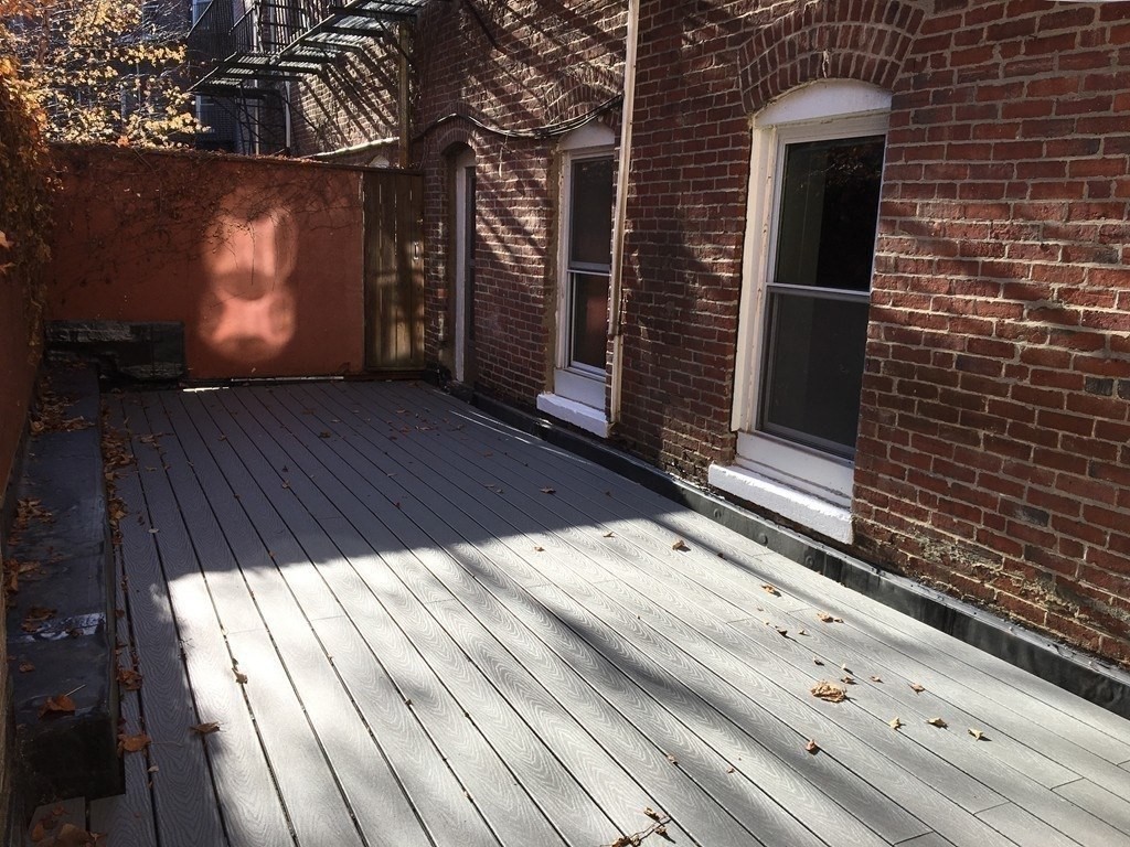 56 Prince St, Boston, Massachusetts, 1 Bedroom Bedrooms, 3 Rooms Rooms,1 BathroomBathrooms,Residential Lease,For Rent,Prince St,73507579