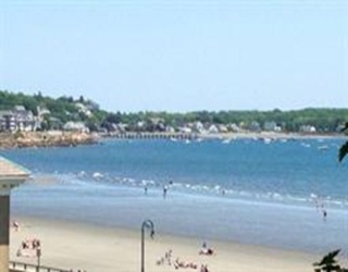 56 Humphrey Street, Swampscott, Massachusetts, 1 Bedroom Bedrooms, 3 Rooms Rooms,1 BathroomBathrooms,Residential Lease,For Rent,Humphrey Street,73507580