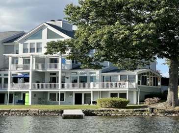22 Union Point Rd, Webster, Massachusetts, 4 Bedrooms Bedrooms, 8 Rooms Rooms,4.5 BathroomsBathrooms,Residential,For Sale,Union Point Rd,73507605