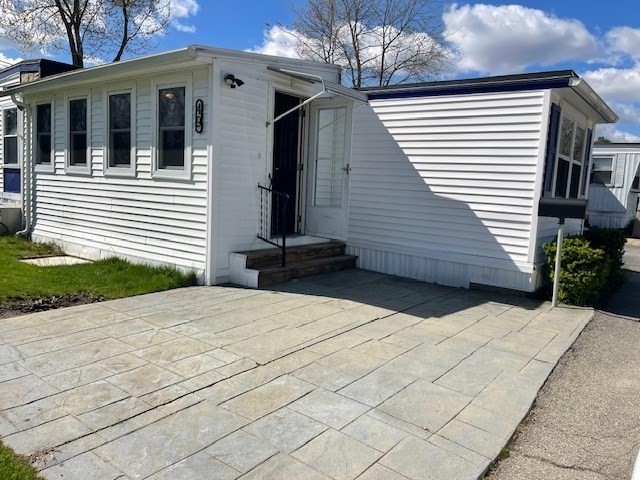 130 E Washington St., North Attleboro, Massachusetts, 2 Bedrooms Bedrooms, 5 Rooms Rooms,1 BathroomBathrooms,Residential,For Sale,E Washington St.,73507612