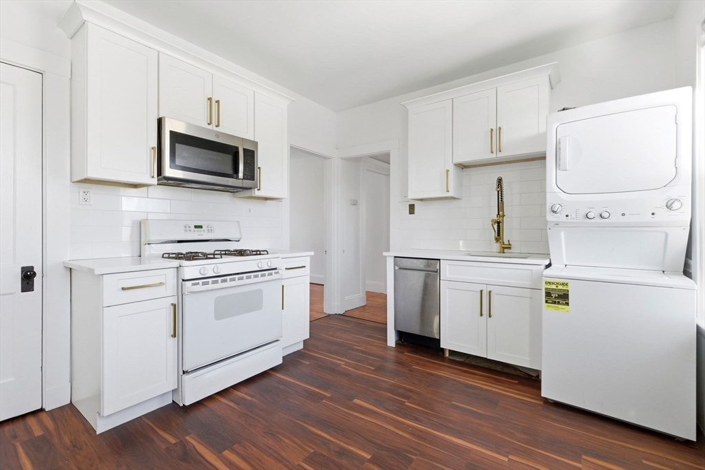 9 Sumner Square, Boston, Massachusetts, 2 Bedrooms Bedrooms, 5 Rooms Rooms,1 BathroomBathrooms,Residential Lease,For Rent,Sumner Square,73507632