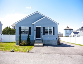 349 County St, Fall River, Massachusetts, 3 Bedrooms Bedrooms, 5 Rooms Rooms,1 BathroomBathrooms,Residential,For Sale,County St,73507635
