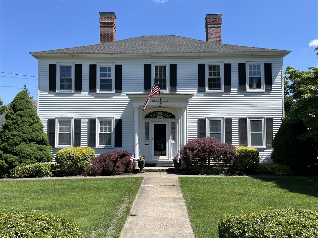 54 West Main Street, Westborough, Massachusetts, 2 Bedrooms Bedrooms, 4 Rooms Rooms,1 BathroomBathrooms,Residential Lease,For Rent,West Main Street,73507645