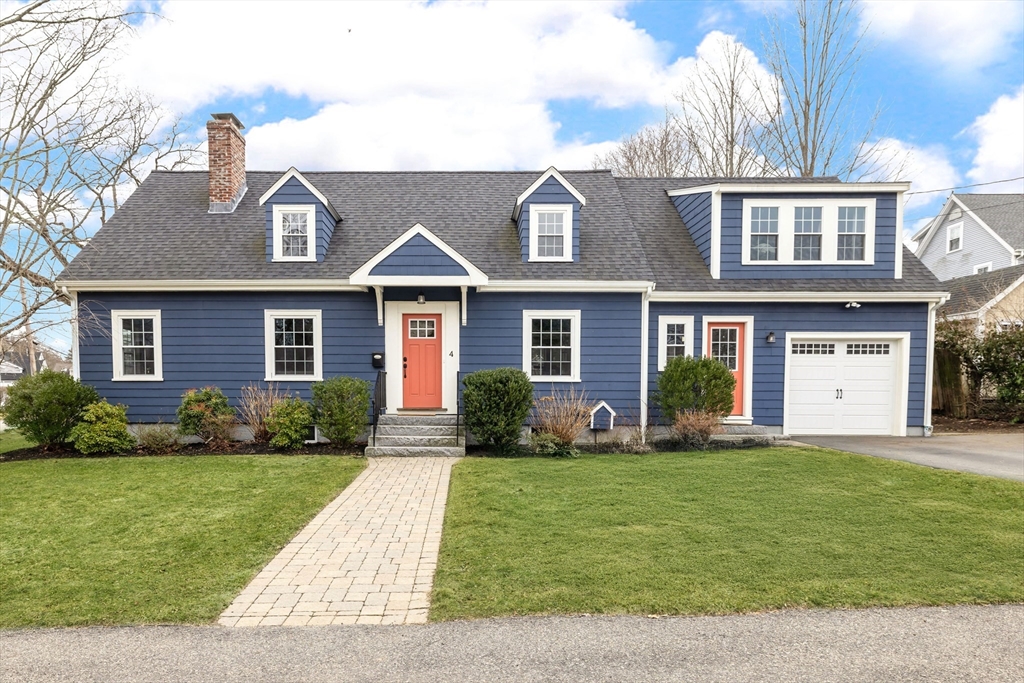 4 Greenough Street, Needham, Massachusetts, 5 Bedrooms Bedrooms, 10 Rooms Rooms,4.5 BathroomsBathrooms,Residential,For Sale,Greenough Street,73488369