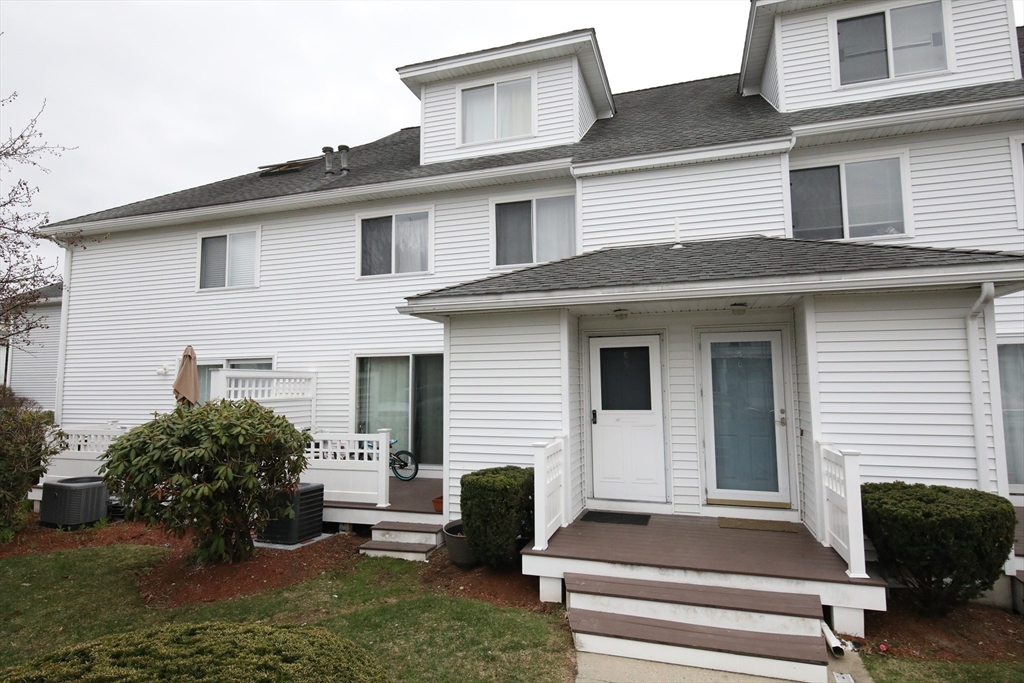 360 Littleton, Chelmsford, Massachusetts, 3 Bedrooms Bedrooms, 6 Rooms Rooms,2.5 BathroomsBathrooms,Residential,For Sale,Littleton,73507687