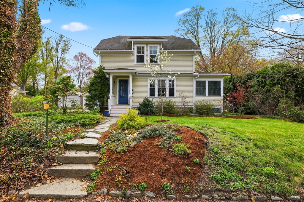 94 Vernon Street, Northampton, Massachusetts, 4 Bedrooms Bedrooms, 11 Rooms Rooms,3 BathroomsBathrooms,Residential,For Sale,Vernon Street,73507738