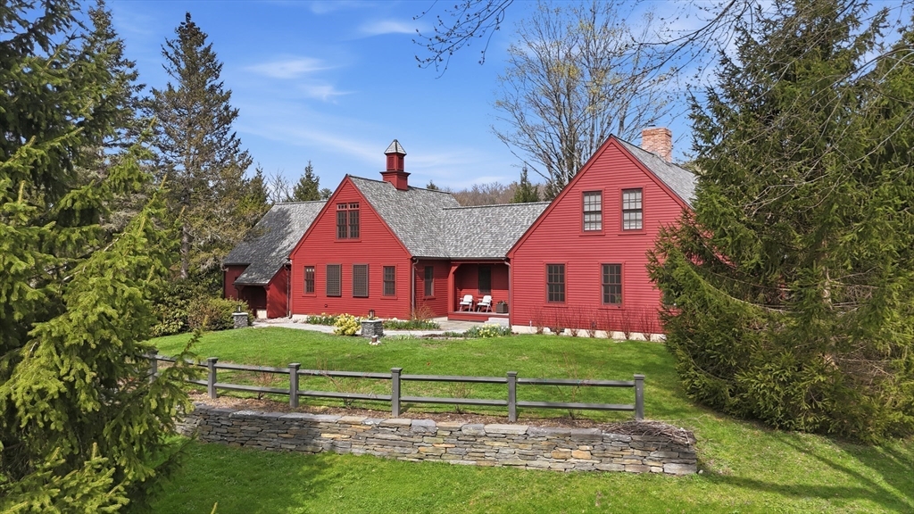281 Leverett Rd, Amherst, Massachusetts, 3 Bedrooms Bedrooms, 11 Rooms Rooms,4 BathroomsBathrooms,Residential,For Sale,Leverett Rd,73505092