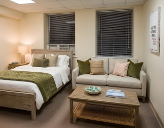 475 Commonwealth Avenue, Boston, Massachusetts, 2 Rooms Rooms,1 BathroomBathrooms,Residential Lease,For Rent,Commonwealth Avenue,73507802