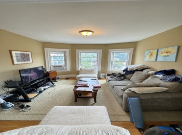11 Wilson Park, Boston, Massachusetts, 3 Bedrooms Bedrooms, 6 Rooms Rooms,1 BathroomBathrooms,Residential Lease,For Rent,Wilson Park,73507806
