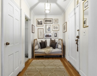 37 Beacon Street, Boston, Massachusetts, 2 Bedrooms Bedrooms, 4 Rooms Rooms,1 BathroomBathrooms,Residential,For Sale,Beacon Street,73507846