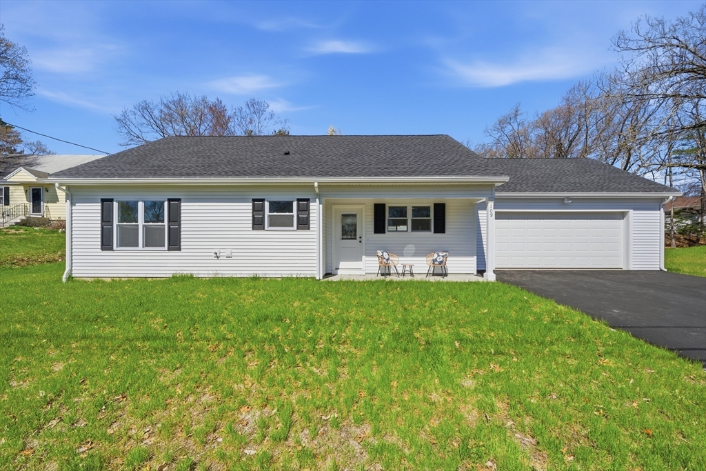 109 Navy Yard Rd, Dracut, Massachusetts, 2 Bedrooms Bedrooms, 4 Rooms Rooms,2 BathroomsBathrooms,Residential,For Sale,Navy Yard Rd,73507853