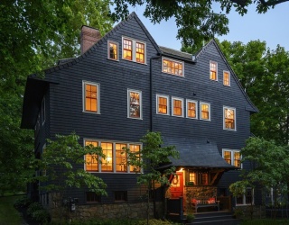 70 Curve St, Wellesley, Massachusetts, 5 Bedrooms Bedrooms, 11 Rooms Rooms,3.5 BathroomsBathrooms,Residential,For Sale,Curve St,73507852