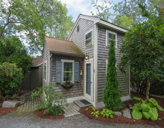 262-A Bradford St, Provincetown, Massachusetts, 1 Bedroom Bedrooms, 2 Rooms Rooms,1 BathroomBathrooms,Residential,For Sale,Bradford St,73507850