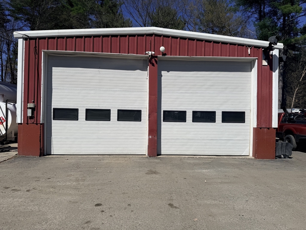 0 School St, Upton, Massachusetts, ,Commercial Sale,For Sale,School St,73507868