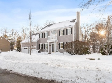 20 Meadow Road, Beverly, Massachusetts, 4 Bedrooms Bedrooms, 9 Rooms Rooms,2.5 BathroomsBathrooms,Residential,For Sale,Meadow Road,73482432