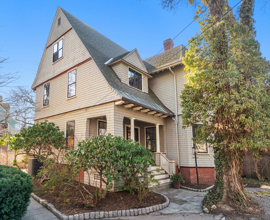 16 Kirkland Road, Cambridge, Massachusetts, 4 Bedrooms Bedrooms, 8 Rooms Rooms,2.5 BathroomsBathrooms,Residential,For Sale,Kirkland Road,73491507