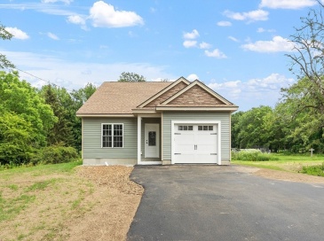 572 Pleasant St, Athol, Massachusetts, 3 Bedrooms Bedrooms, 5 Rooms Rooms,2.5 BathroomsBathrooms,Residential,For Sale,Pleasant St,73398466 572 Pleasant St, Athol, Massachusetts, 3 Bedrooms Bedrooms, 5 Rooms Rooms,2.5 BathroomsBathrooms,Residential,For Sale,Pleasant St,73398466